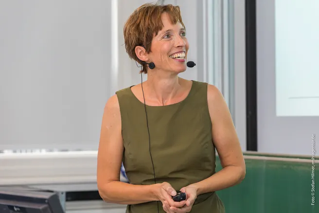 Prof. Gabriele Schrag