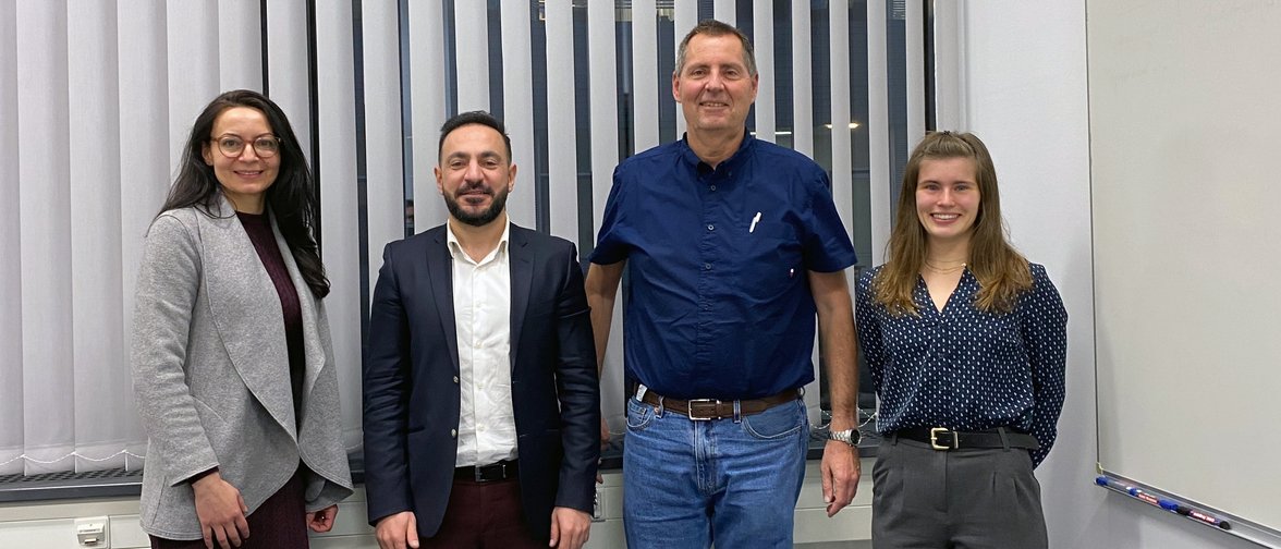 Georgeta Auktor (TUMinternational), Dr. Sargis Asatryants (Vice-Rector for Internationalization and Reforms der National Polytechnic University, Armenien), Prof. Hans-Joachim Bungartz (Dekan der TUM School of Compuation, Information and Technology) and Cara Knott (TUMinternational)